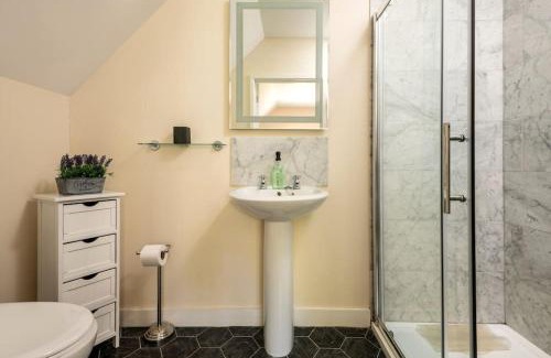 Aldborough Apartment | Upper Wing - Norfolk Cottage Agency