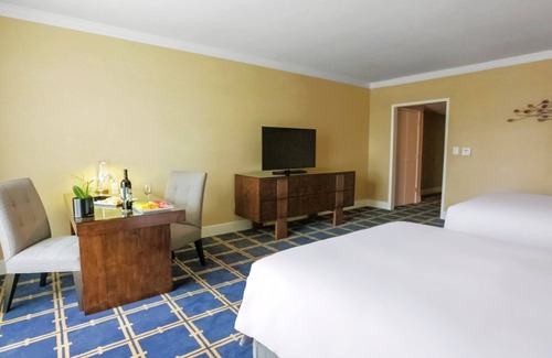 Sunnyvale West Hotel | Upscale Comfort near El Camino | 1 Unit