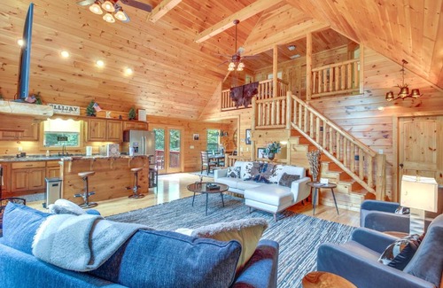 Ellijay House | Upscale Coosawattee Cabin with Hot Tub and Fire Pit!