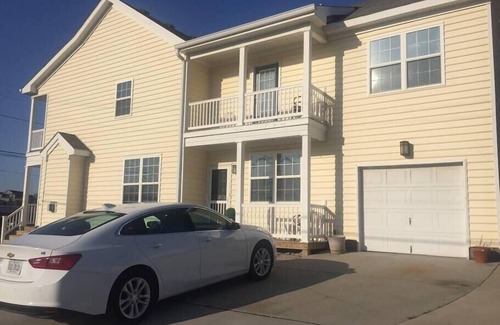 Dam Neck House | UPSCALE Ideal location 4 beach vacay! H20 views!