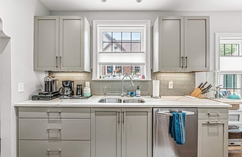 Meridian-Kessler House | Upscale neighborhood. Minutes to downtown. Large home and Pet-friendly in M-K