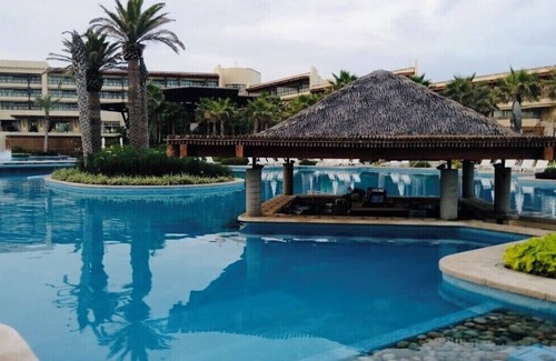 San Jose del Cabo Apartment | Upscale resort with 3 restaurants, 2 I formal bars and Infinite pool