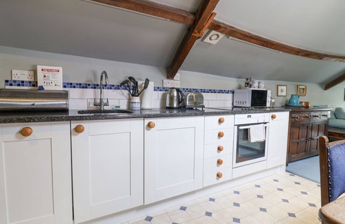 Colyton Cottage | Upside Down Cottage