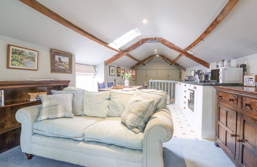 Colyton Cottage | Upside Down Cottage