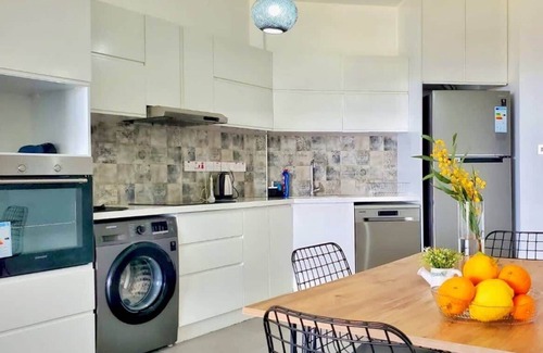 Ghaziveran Apartment | Upstay: Modern 2BR Sea Side Apartment with Balcony