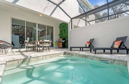 Four Corners Apartment | Upstay - Modern Family Townhouse w Private Pool
