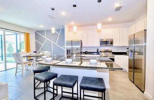 Kissimmee House | Upstay: Resort Oasis w/Pool & Hot Tub Near Disney