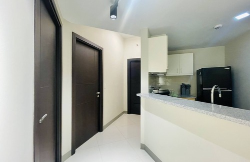 Bonifacio Global City Apartment | Uptown Parksuites 1