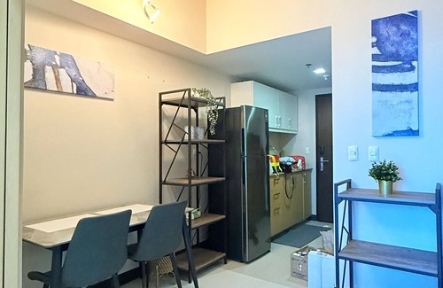Bonifacio Global City Apartment | Uptown Parksuites Tower One