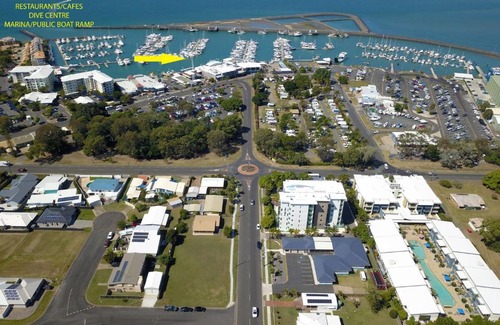 Urangan House | Urangan Harbour Cottage