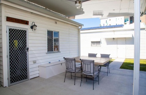Urangan House | Urangan Harbour Cottage