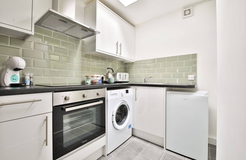 Splott Apartment | Urban Central 2 Bed House