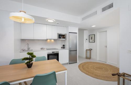 Centro Apartment | URBAN COMFORT - Pool & Parking
