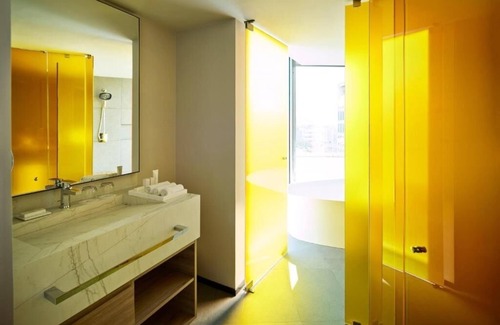 Hipodromo Hotel | Urban Escape: Pets Allowed, Nightclub & Shuttle, Parque México!