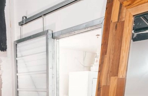 Old City Apartment | Urban Loft ≫ Corner of Downtown & Old City ≪