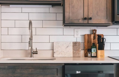 Old City Apartment | Urban Loft ≫ Corner of Downtown & Old City ≪
