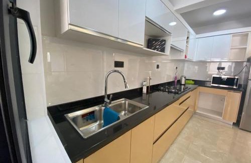Thompson Estate Apartment | Urban Oasis