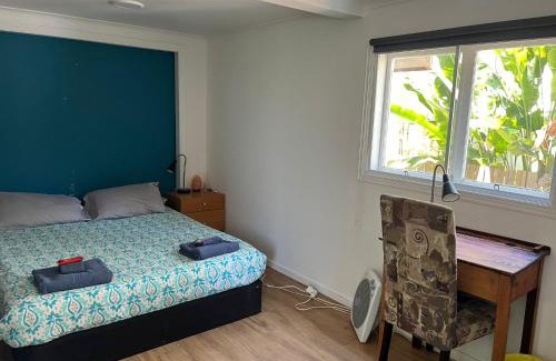 East Brisbane Bed & Breakfast | Urban Riverside Rest