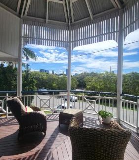 East Brisbane Bed & Breakfast | Urban Riverside Rest