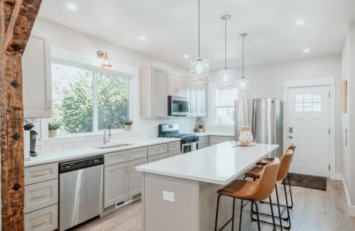 Corvallis House | Urban Rustic Getaway