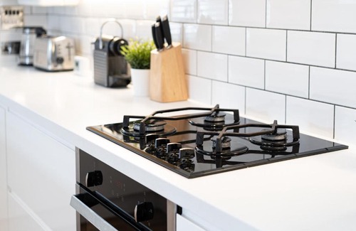 Westbourne Apartment | Urban-Soul