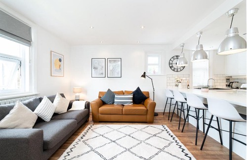 Westbourne Apartment | Urban-Soul