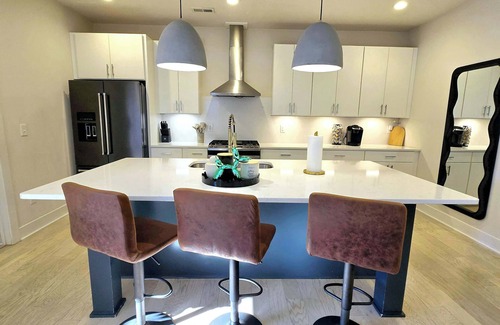 Charlotte House | Urban Spacious Home near Uptown