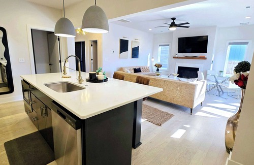Charlotte House | Urban Spacious Home near Uptown