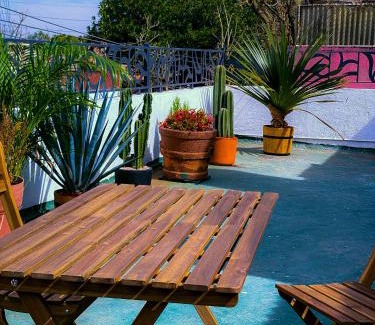 Ixtacalco Apartment | Urban Style Retreat, Rooftop Views, CDMX 4
