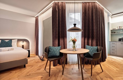 Mariahilf Apartment | URBANAUTS STUDIOS Fillgrader