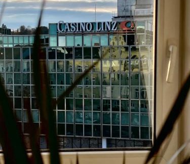 Innere Stadt Apartment | urbanstays Linz Landstraße - city center - near casino