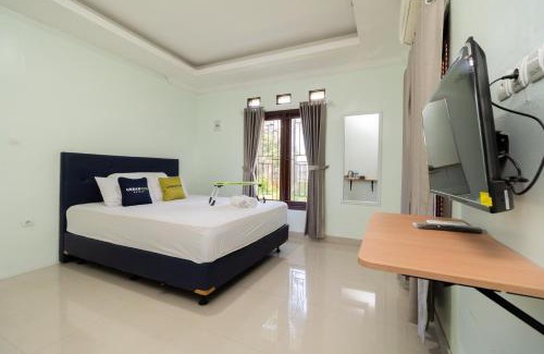 Megamendung Hotel | Urbanview Hotel Kampung Istal Megamendung Puncak by RedDoorz