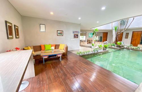 Binong Hotel | Urbanview Hotel The Lodge Karawaci