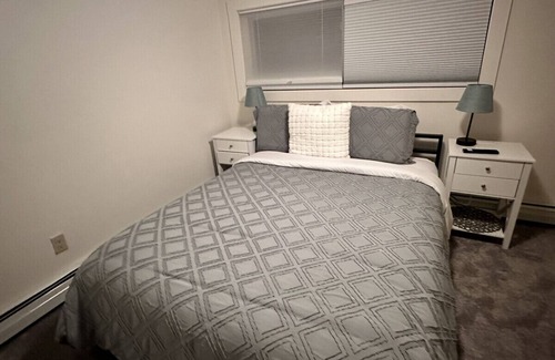 Waterbury Apartment | Centrally Located Waterbury Apartment