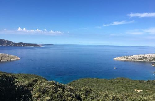 Ustrine House | Ustrine view