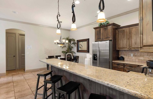 St. George Condo | Utahs Beauty w/Desert & Mtn Views
