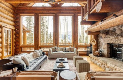 Mountain Village House | Ute Lodge by AvantStay Cozy Expansive Mountain Home Close to the Slopes