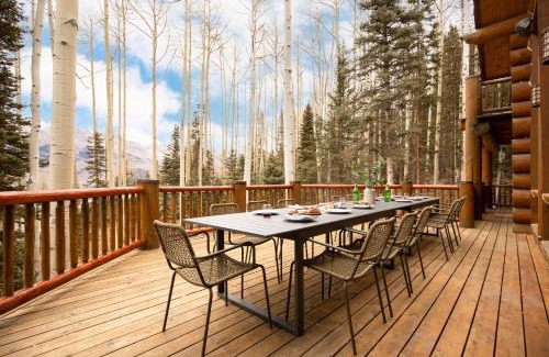 Mountain Village House | Ute Lodge by AvantStay Cozy Expansive Mountain Home Close to the Slopes