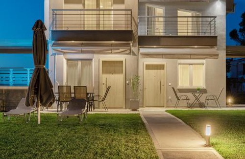 Kassandra Hotel | V Luxury Apartments Posidi