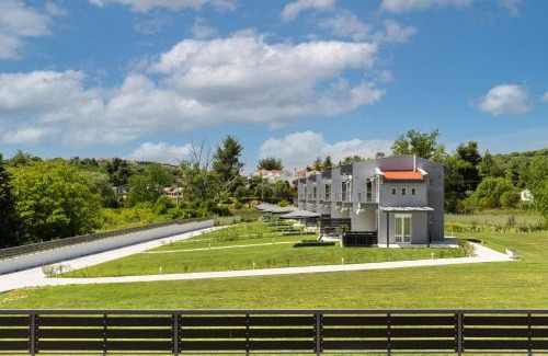 Kassandra Hotel | V Luxury Apartments Posidi
