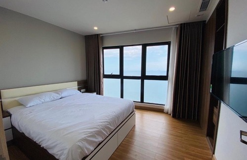 Tran Phu Beach Apartment | V Luxury Goldcoast Apartment Nha Trang