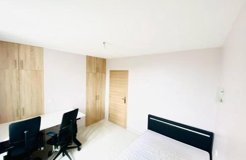 Villerupt House | V4 - Chambre Double - 5 minutes du Luxembourg