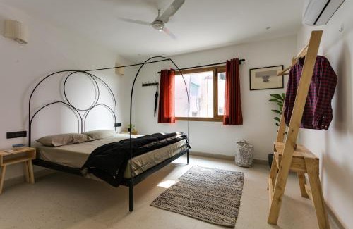 Hauz Khas Village Bed & Breakfast | Vaara