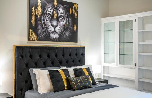 Fullerton House | Vacation 4BR Oasis Near Disney Pool and Arcade