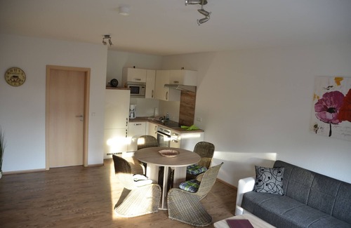 Zutzen Apartment | Vacation apartment Am Obstbaum "Apple"