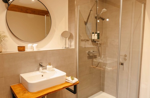 Ratzeburg Condo | Vacation apartment in the middle of the forest at Ratzeburger Küchensee