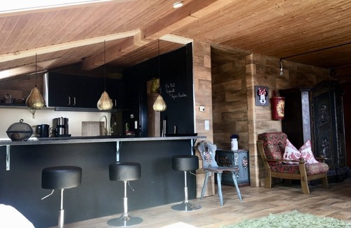 Feldwies House | Vacation apartment on Lake Chiemsee in chalet style ✔ Freshly renovated ✔ 3min to the lake