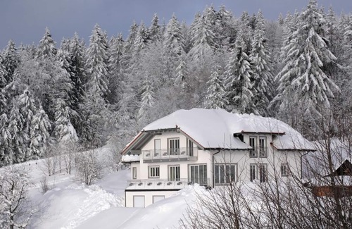 Neuschoenau Apartment | Vacation apartment with 2 bedrooms incl. WLAN