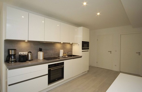 Gross Zicker Apartment | Vacation apartment with balcony, free use AHOI Sellin- Inselwind FeWo MEERsonne -