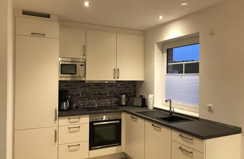 Geeste Apartment | Vacation apartment with sauna and stove - right on the water and close to the lake